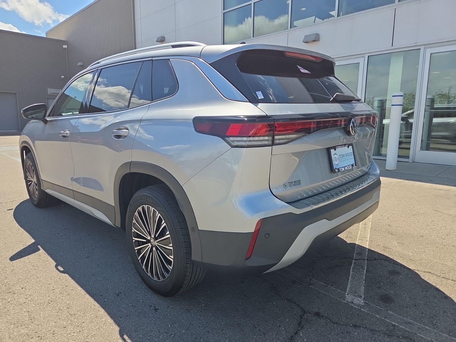 new 2026 Volkswagen Tiguan car, priced at $32,181