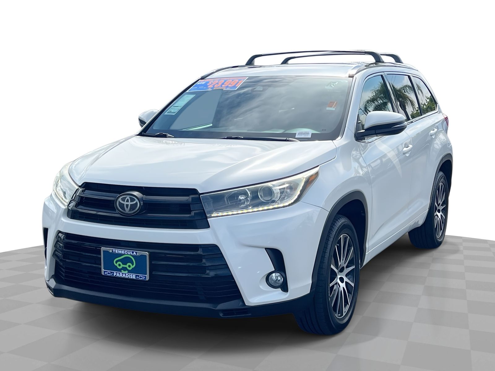 White (Blizzard Pearl) 2017 Toyota Highlander SE SUV / Crossover Front-Wheel Drive 8-Speed Automatic