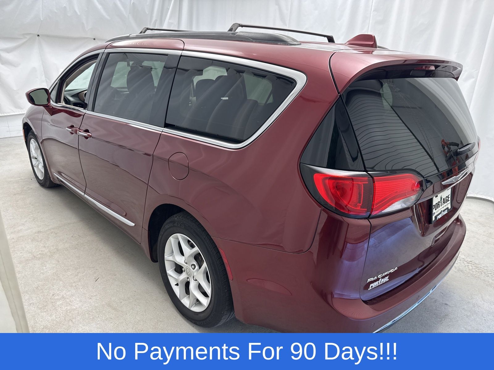 View vehicle photo 5