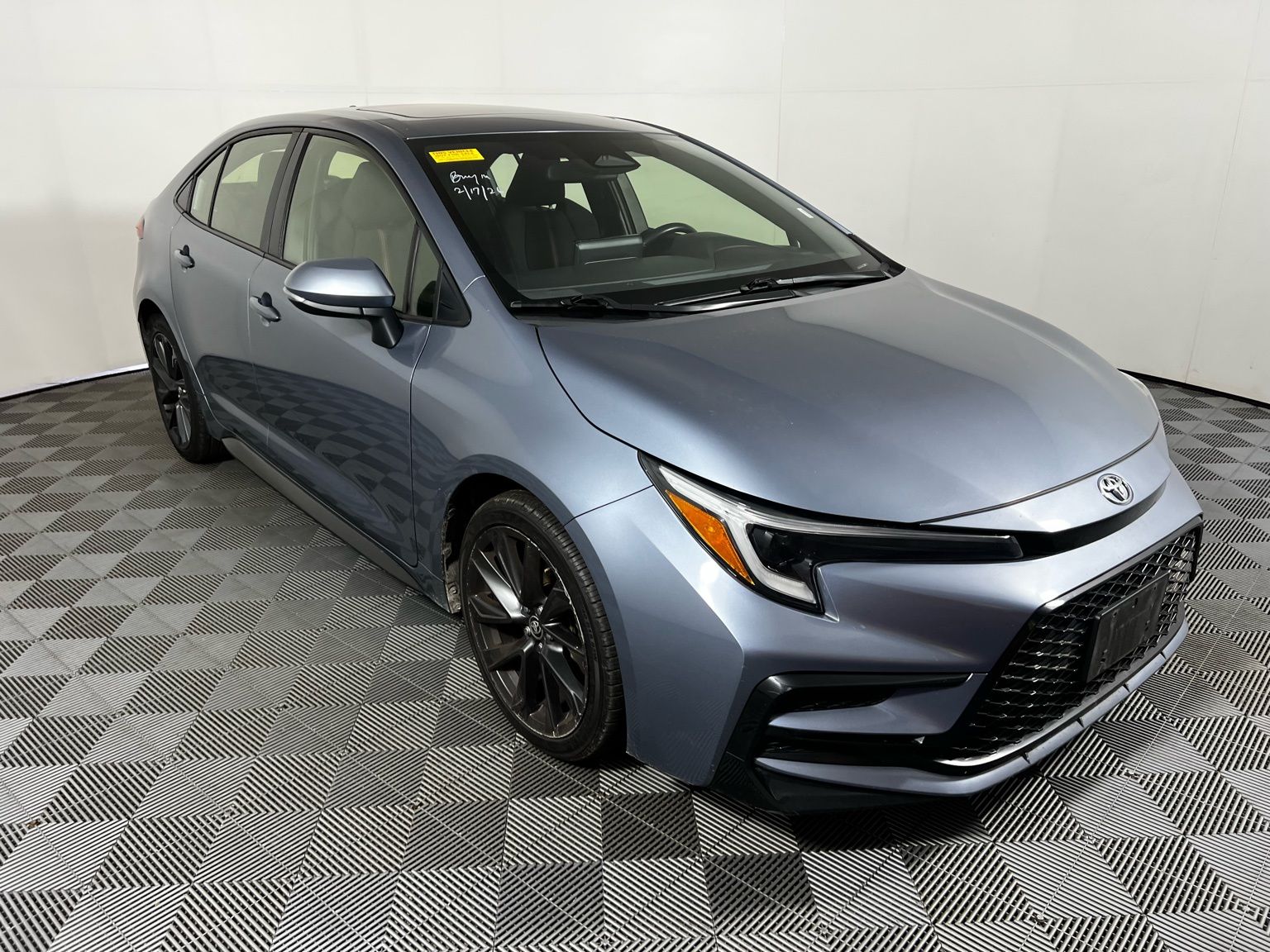 Thumbnail: 2024 Toyota Corolla - 3