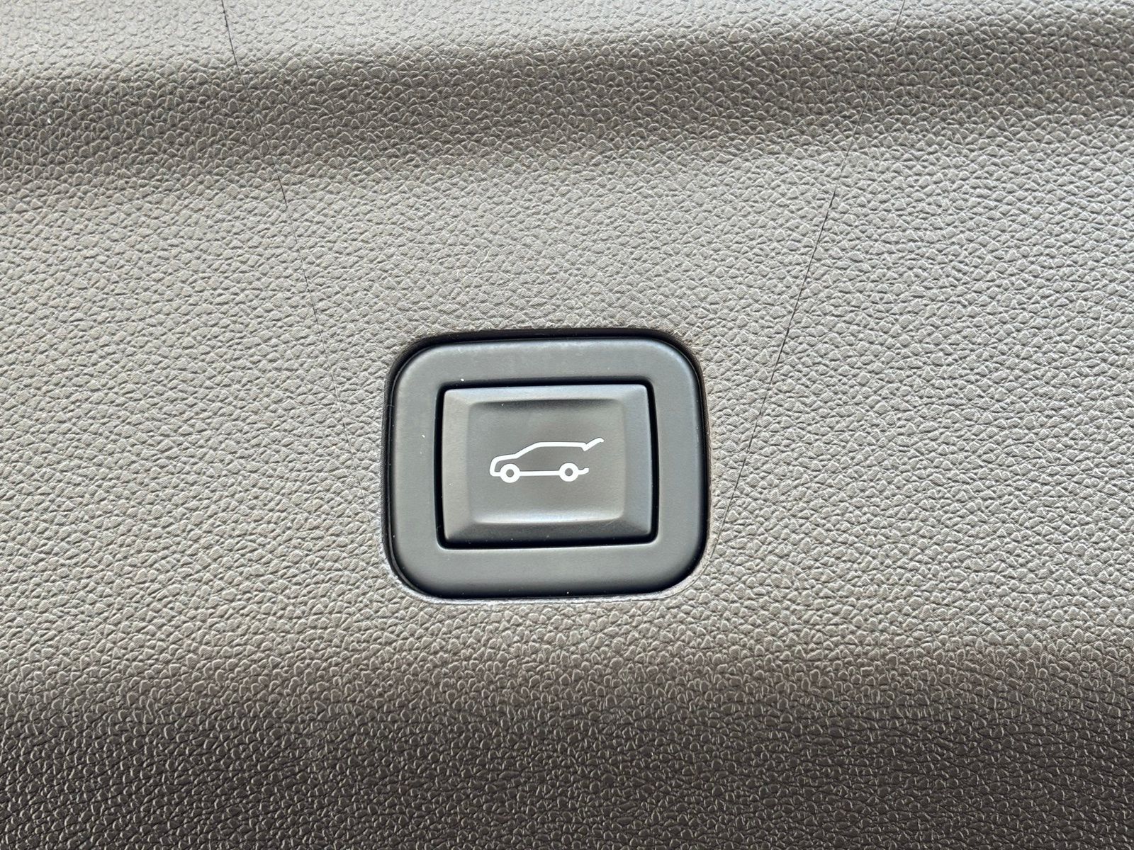 Used 2023 GMC Yukon XL SUV