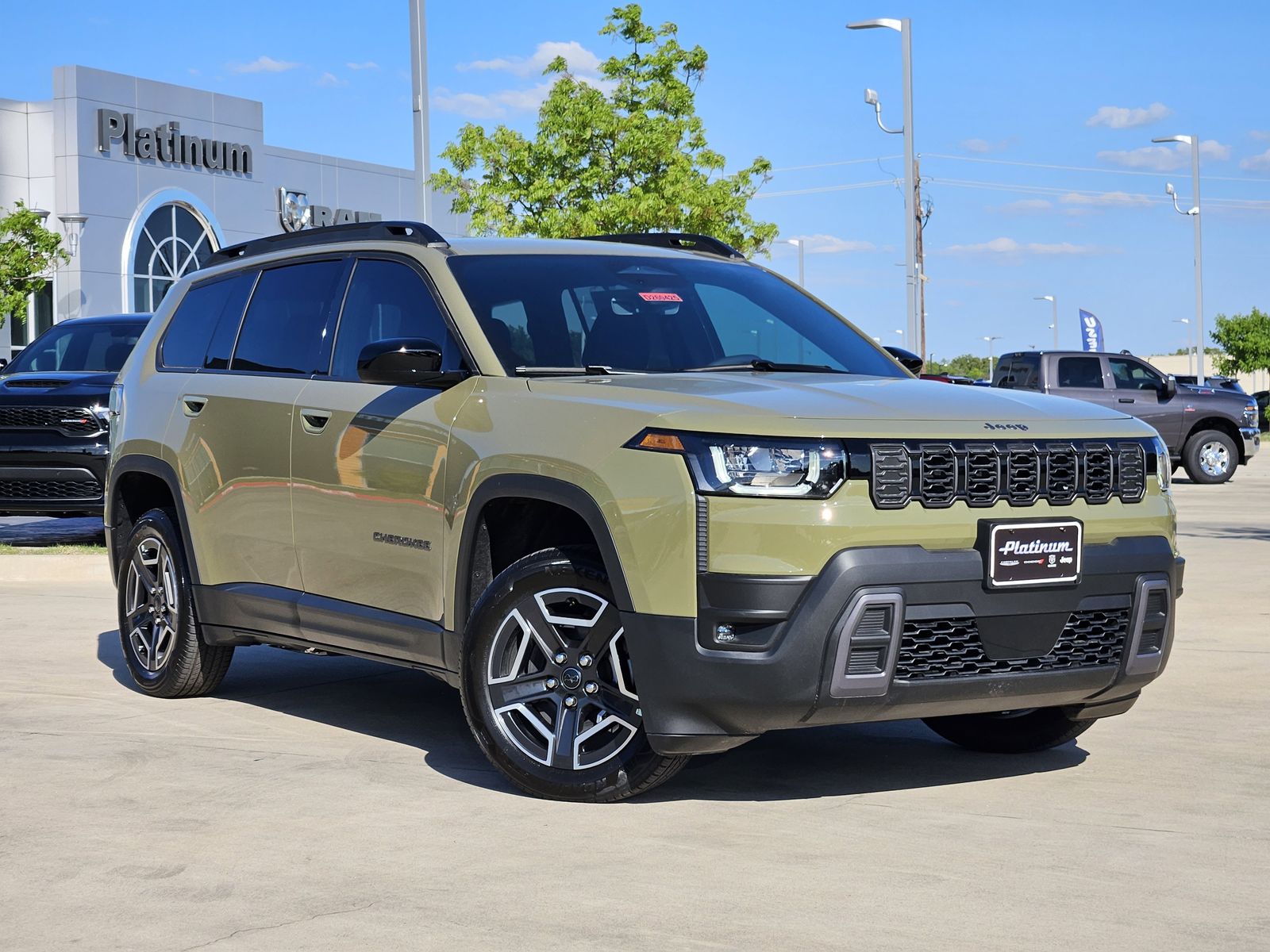 '41 2026 Jeep Cherokee Laredo 4WD SUV / Crossover Four-Wheel Drive Continuously Variable Transmission