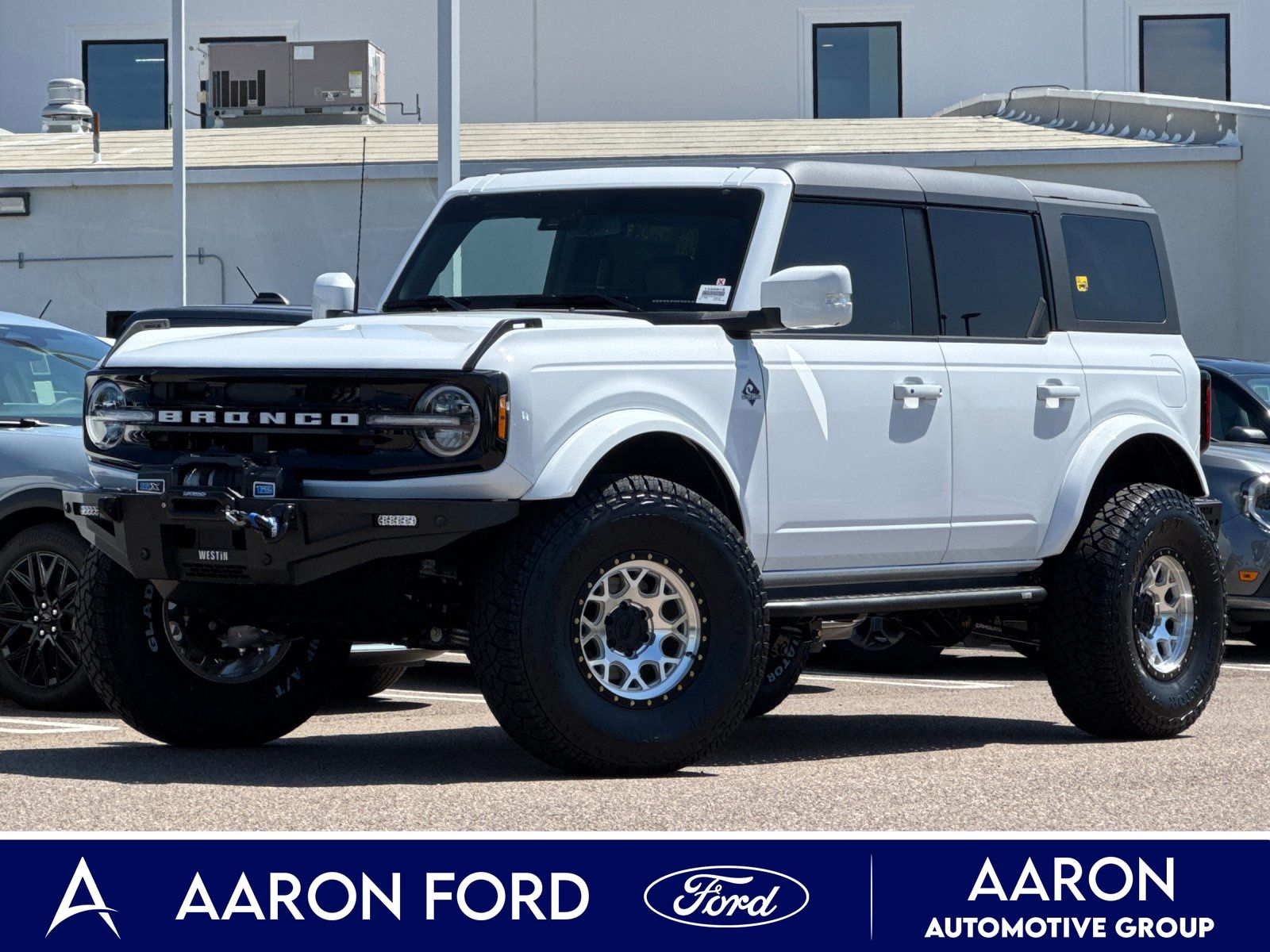 Oxford White 2025 Ford Bronco SUV / Crossover Four-Wheel Drive Automatic