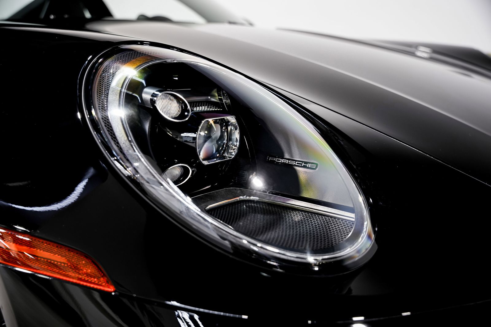 2022 Porsche 911 Carrera 4S — photo 40