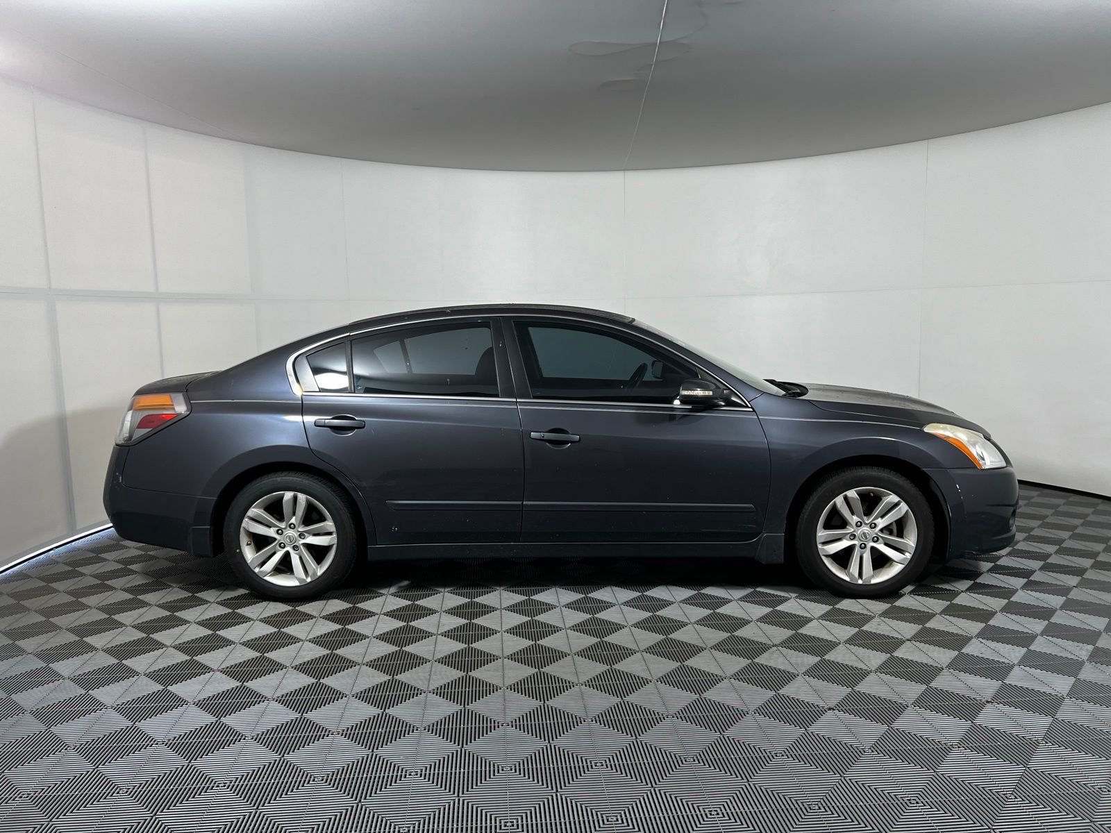 Thumbnail: 2012 Nissan Altima - 4