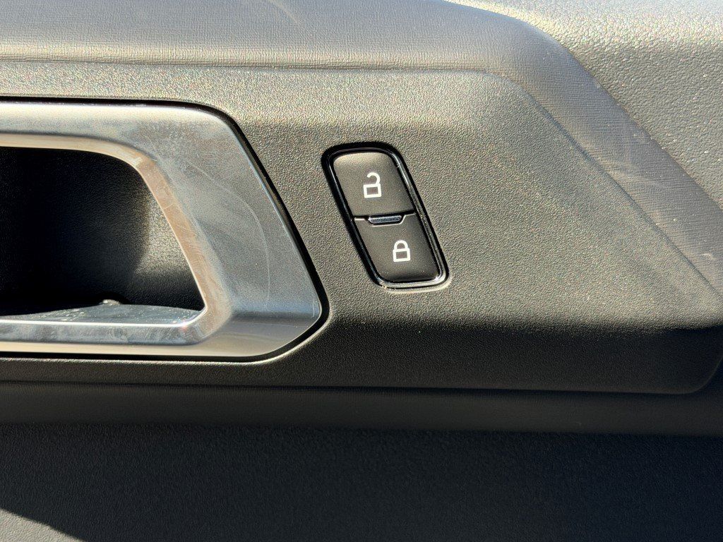 New 2025 Black Ford Outer Banks image 33