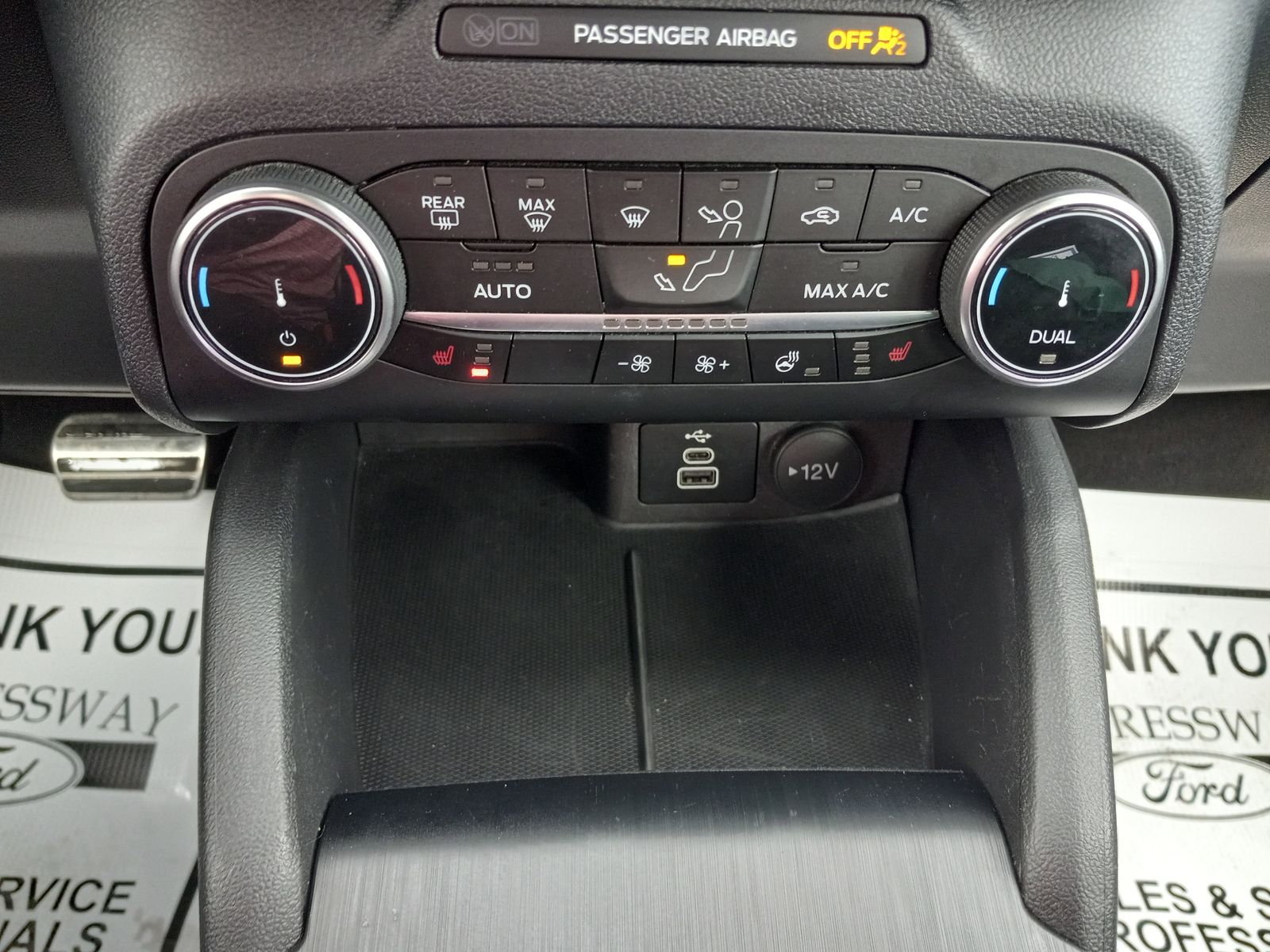 2024 Ford Escape image 23