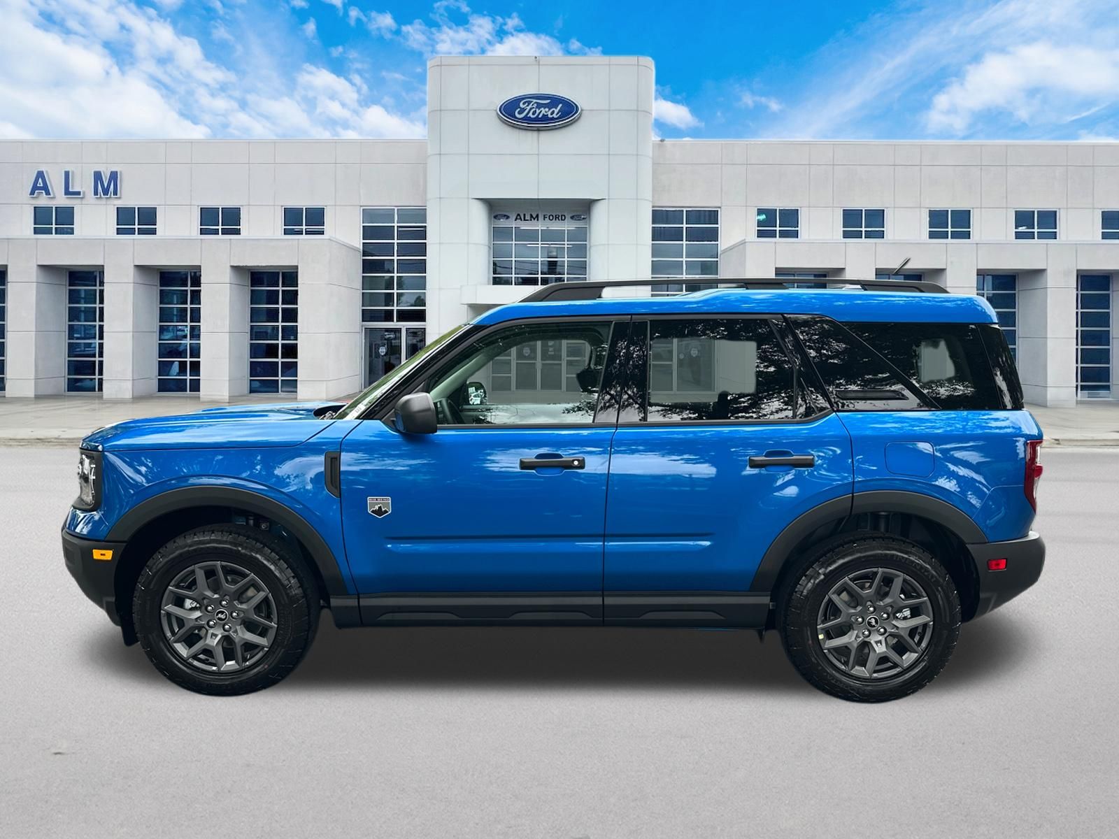 New 2026 Velocity Blue Metallic Ford Big Bend® image 9
