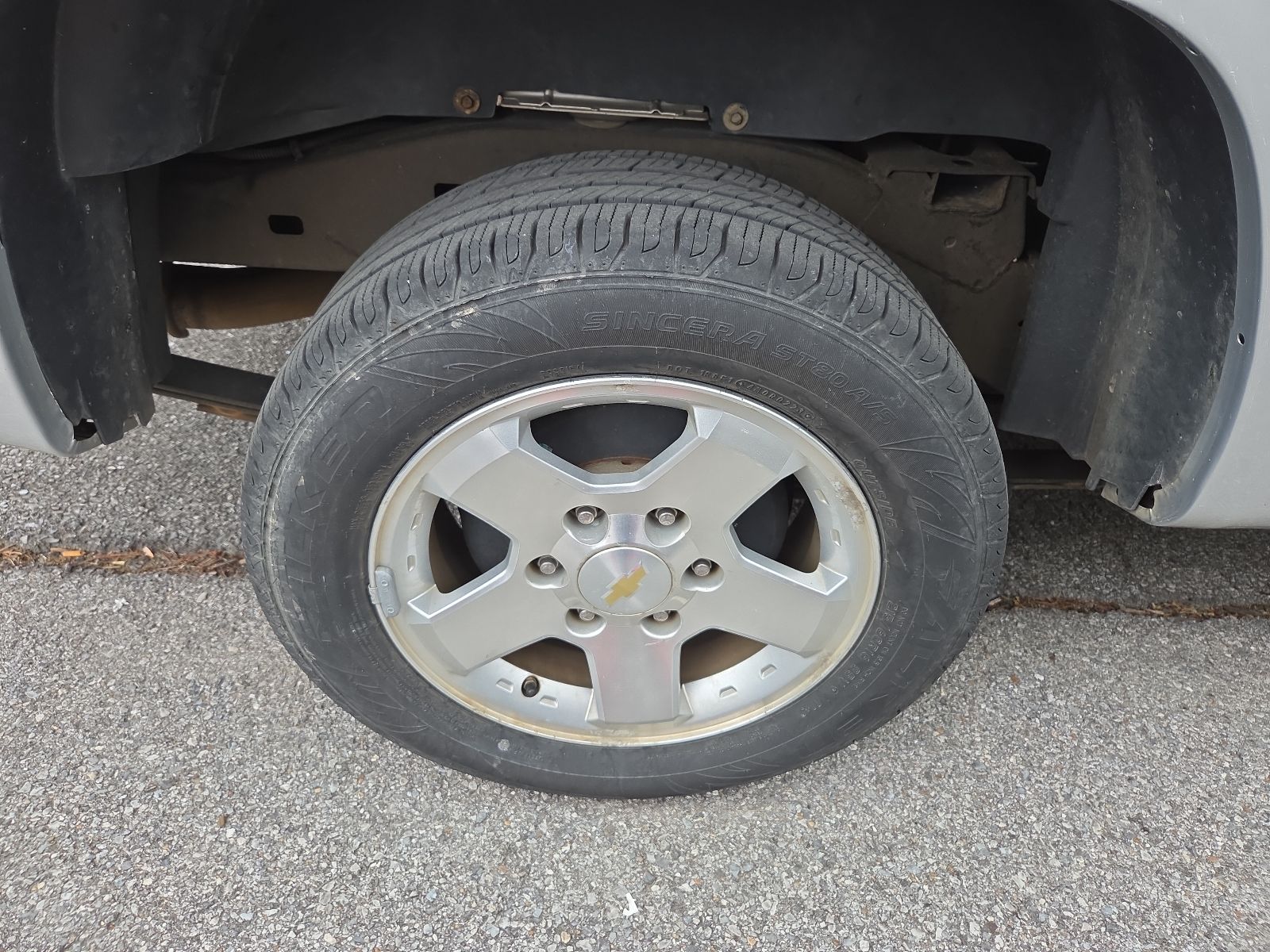 View vehicle photo 6