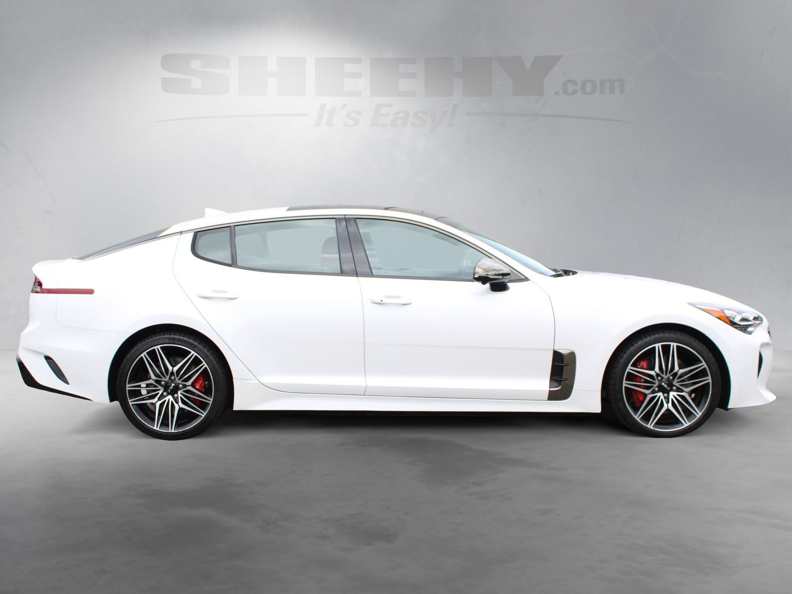 Used 2023 White Kia GT2 image 4