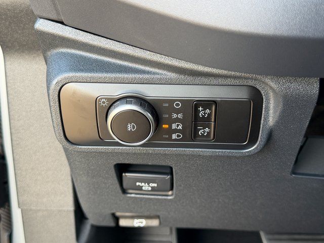 New 2026 Avalanche Gray Ford Outer Banks image 34
