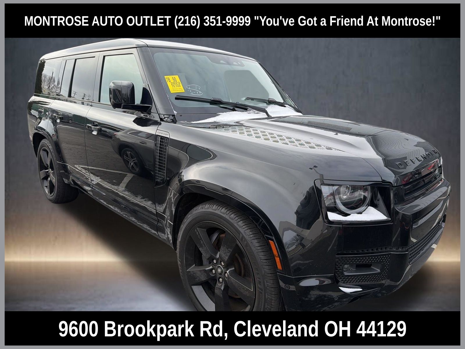 2023 Land Rover Defender 130 X-Dynamic SE AWD