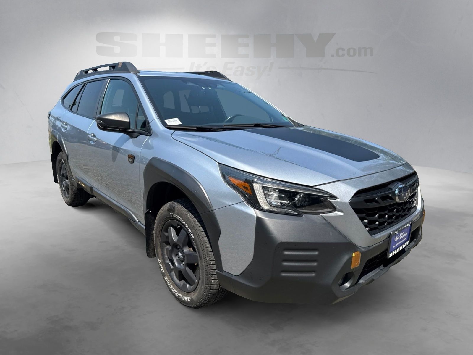 Used 2023 Ice Silver Metallic Subaru Wilderness image 2