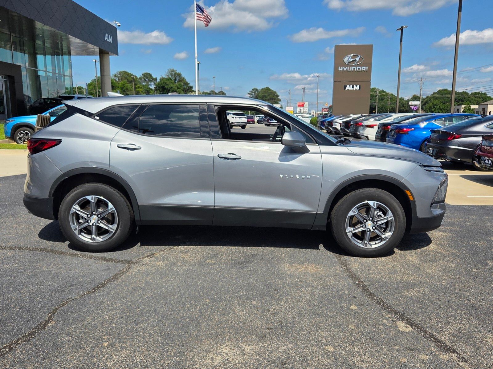 Used 2025 Gray Chevrolet LT image 13