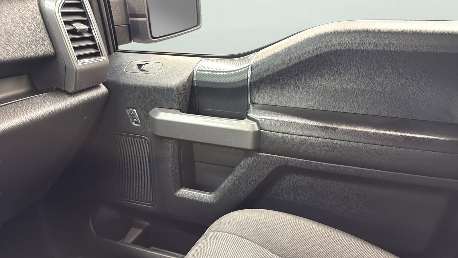 Used Car 2018 Ford F-150  Xlt For Sale Under $20,000 In Austin, Texas