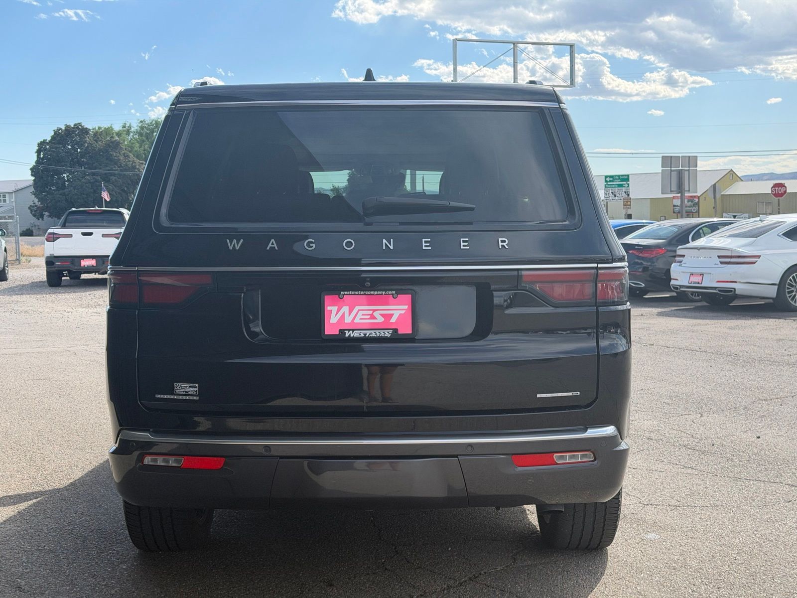 View vehicle photo 5