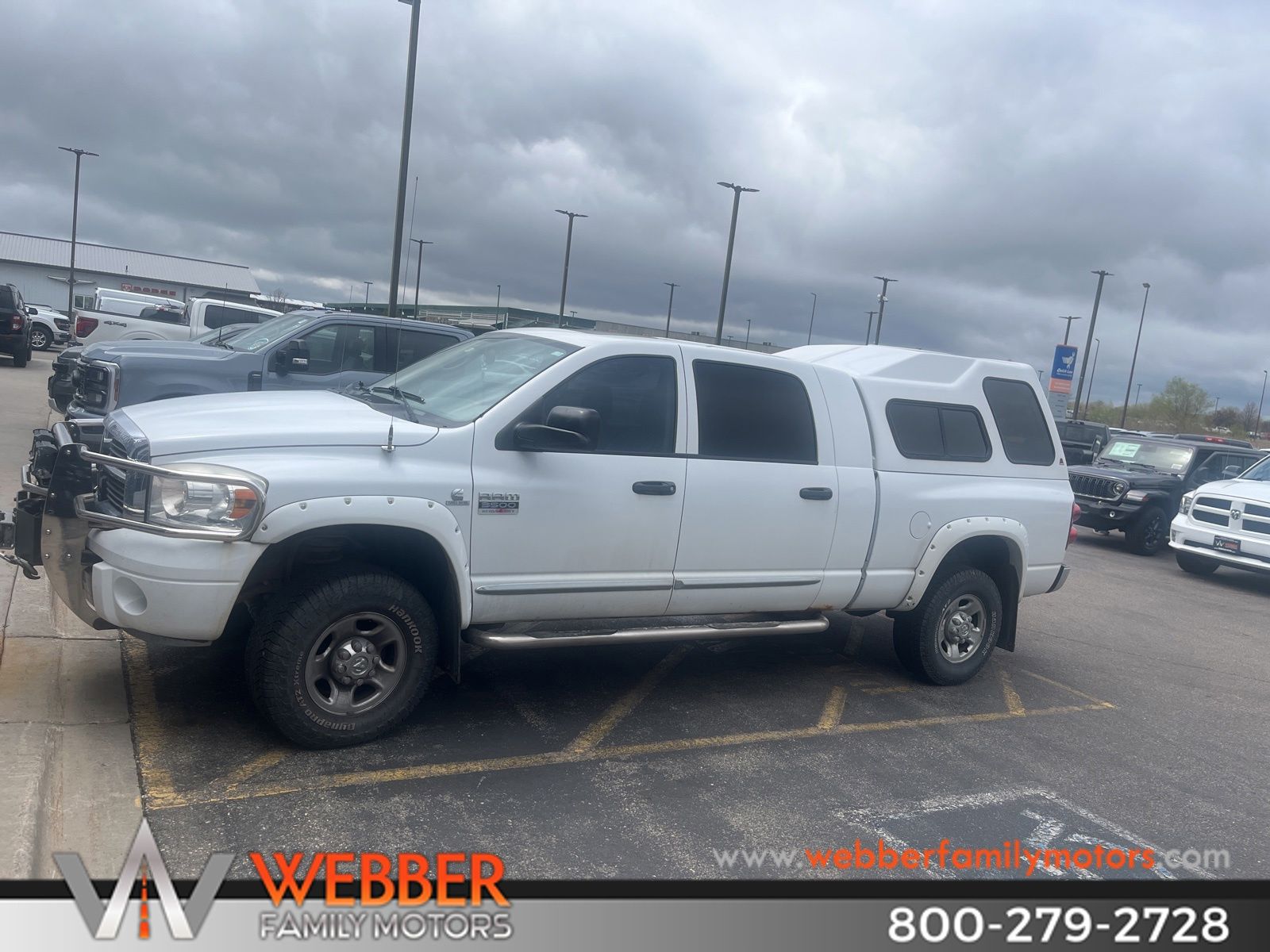 Bright White Clearcoat 2008 Dodge RAM 3500 Laramie Mega Cab 4WD Pickup Truck Four-Wheel Drive 6-Speed Manual