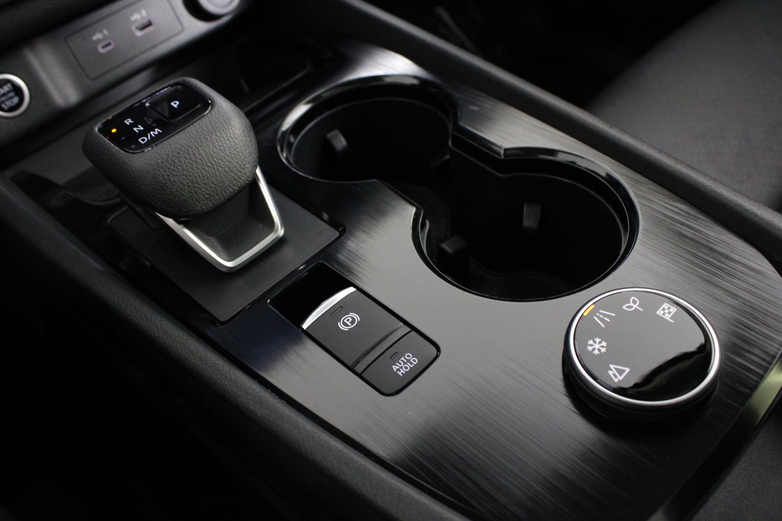 Used 2023 Silver Nissan SV image 28