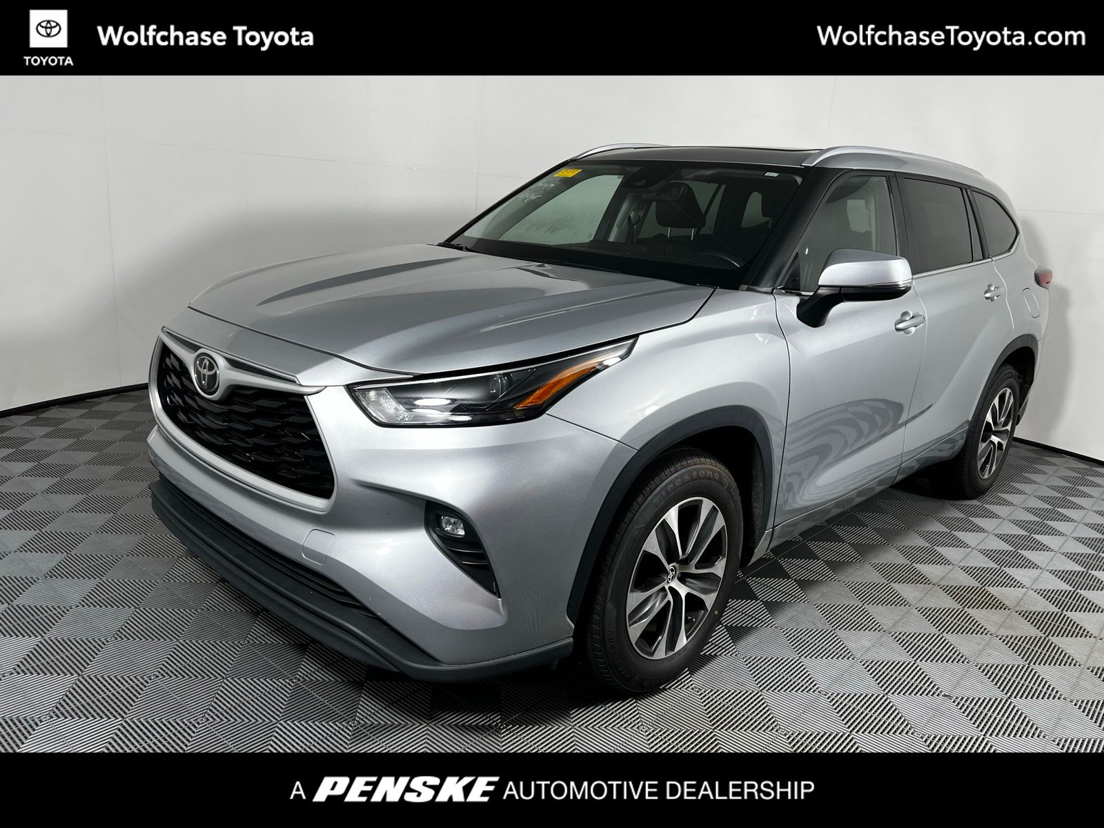Thumbnail: 2023 Toyota Highlander - 1