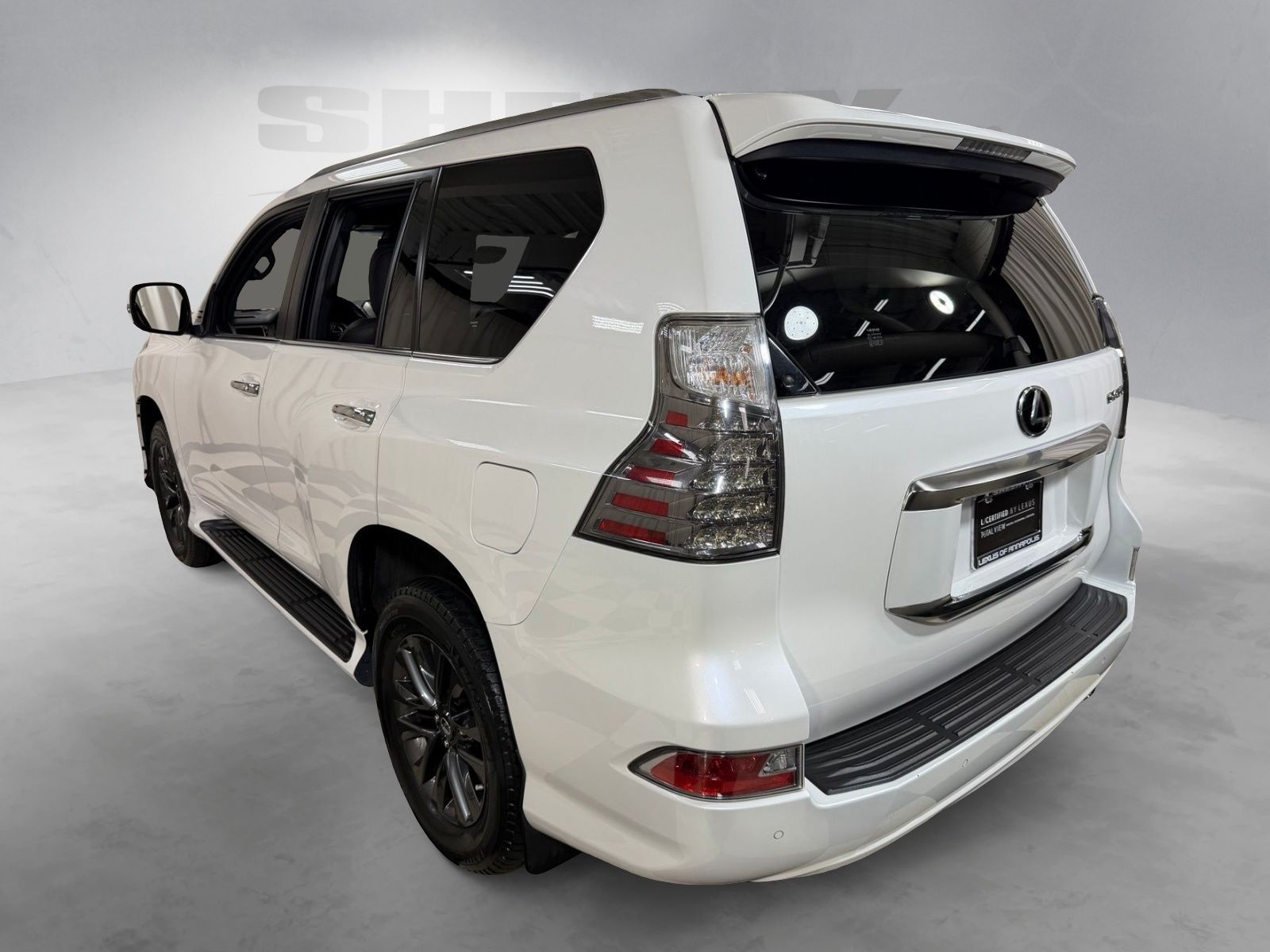 Used 2021  Lexus 460 image 15