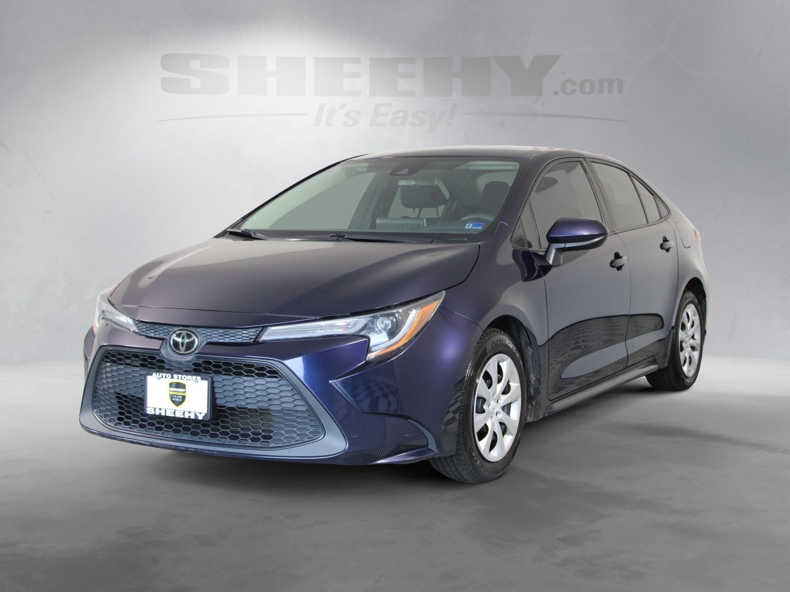 Used 2021  Toyota LE image 16