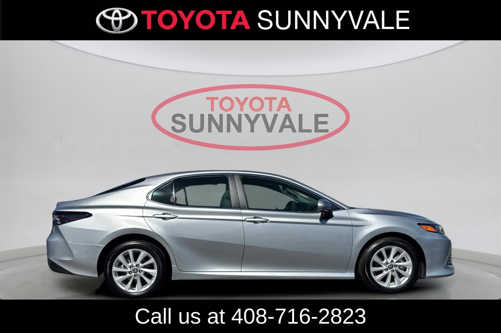 2024 Toyota Camry LE - Photo 10