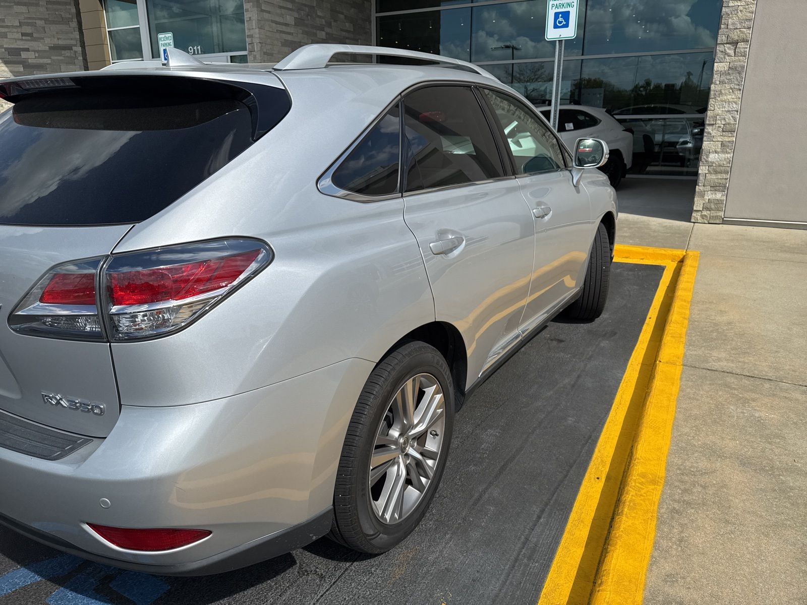 View vehicle photo 7