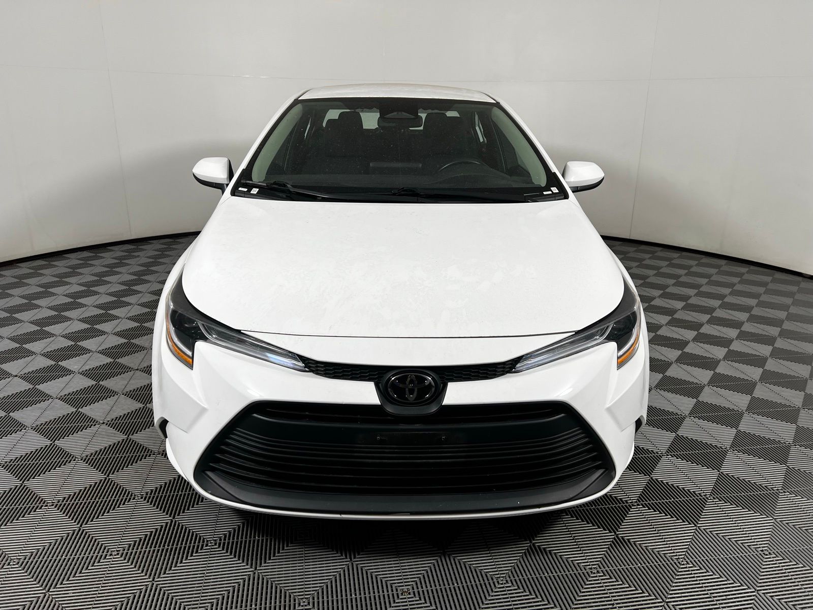 Thumbnail: 2025 Toyota Corolla - 2