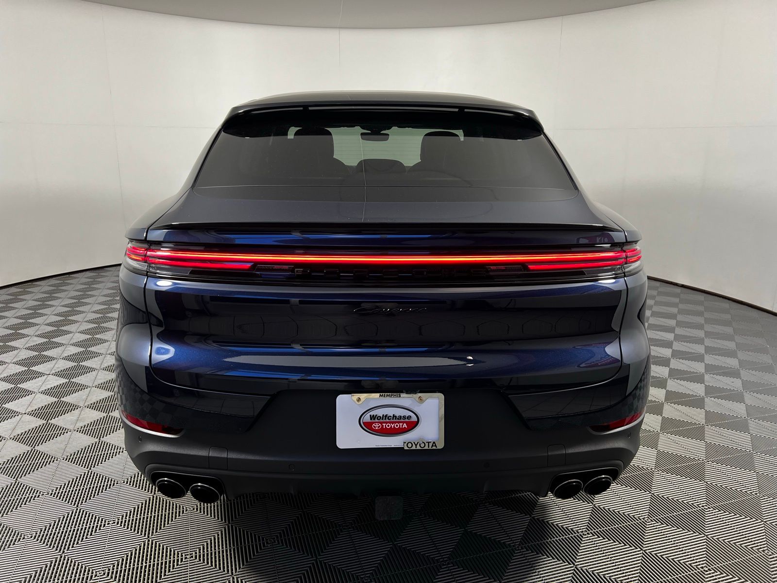 Thumbnail: 2024 Porsche  - 6