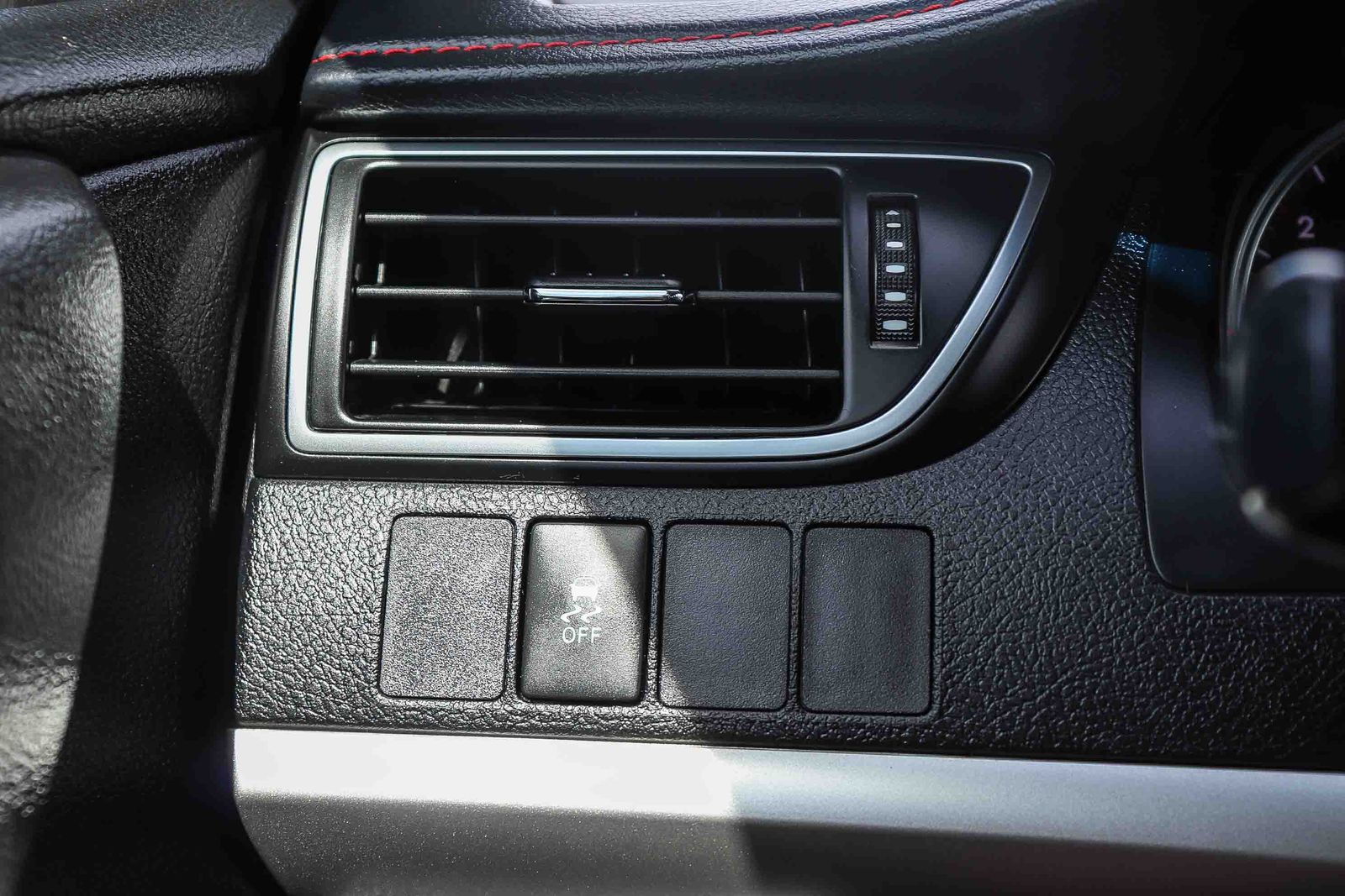 Used 2015 Gray Toyota SE image 28