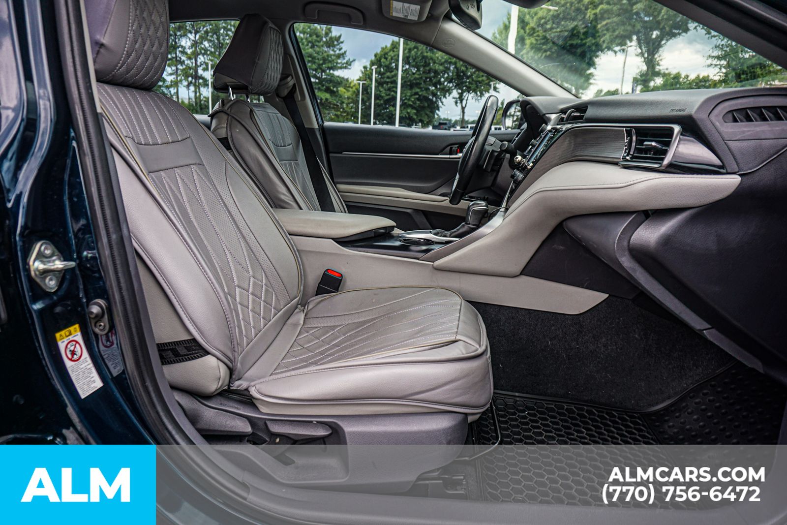Used 2019 Blue Toyota SE image 23