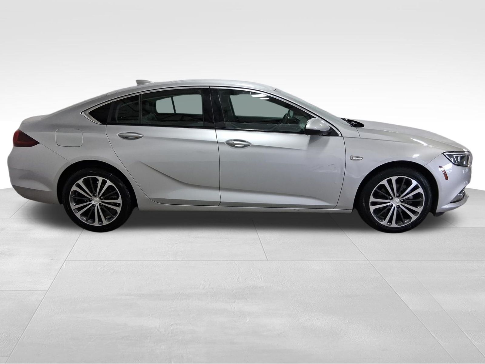 Used Car 2018 Buick Regal  Essence For Sale Under $15,000 In Austin, Texas
