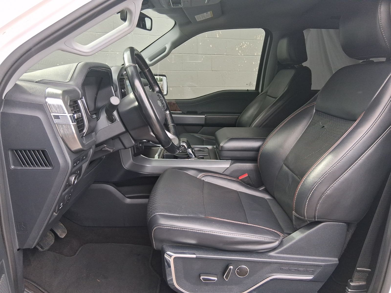 Used Car 2021 Ford F-150  Lariat For Sale Under $35,000 In Austin, Texas