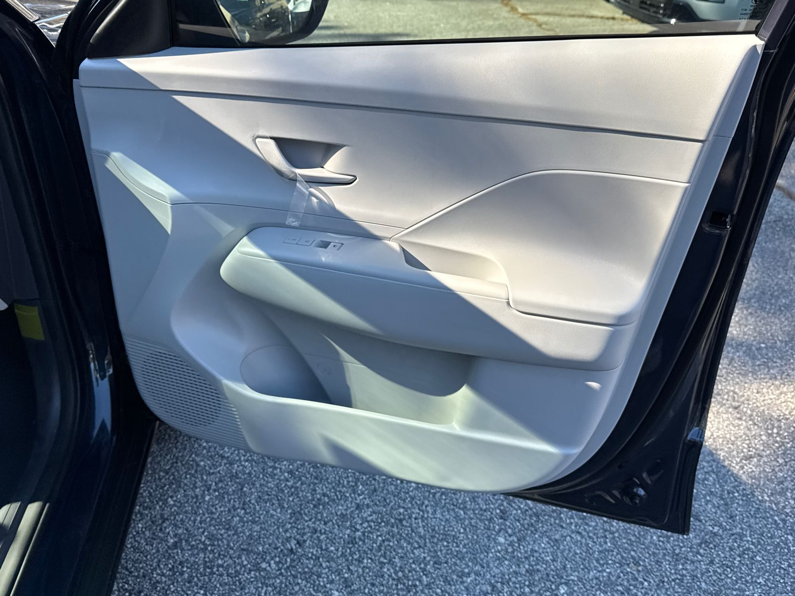 New 2026 Blue Hyundai SE image 15