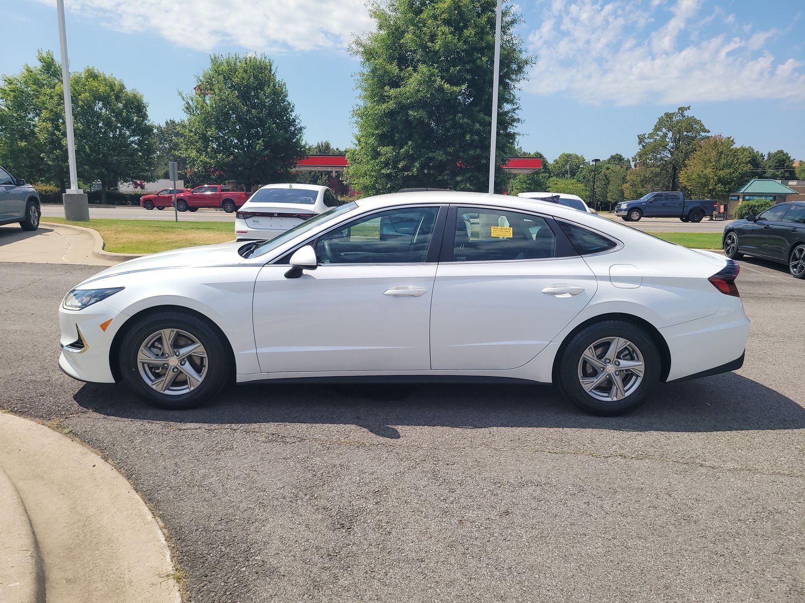 View vehicle photo 5