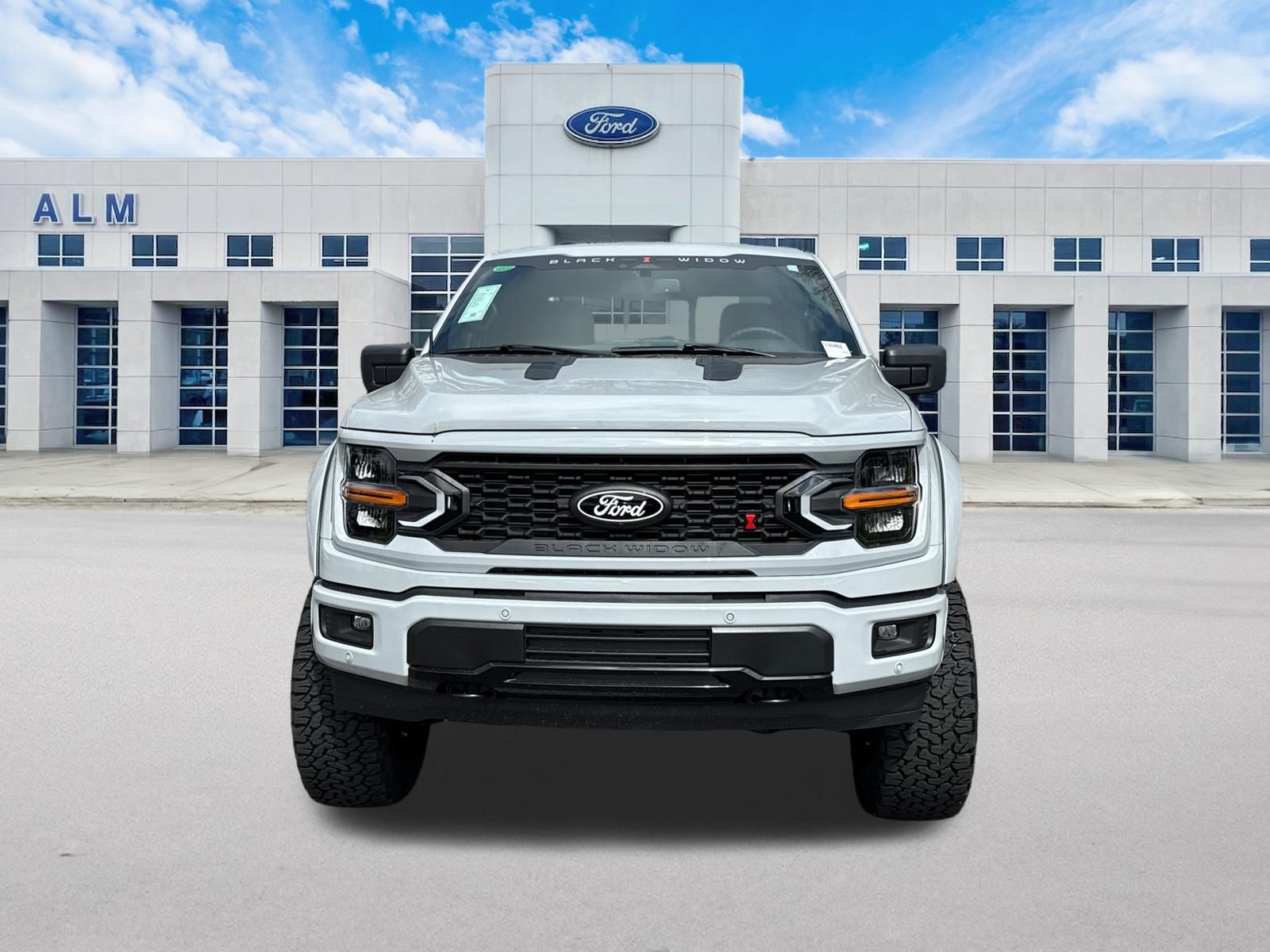 New 2026 Avalanche Ford XLT image 2