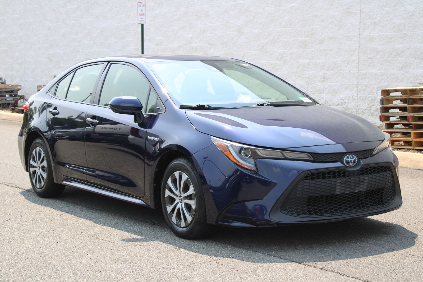  2020 Toyota Corolla Hybrid LE FWD   