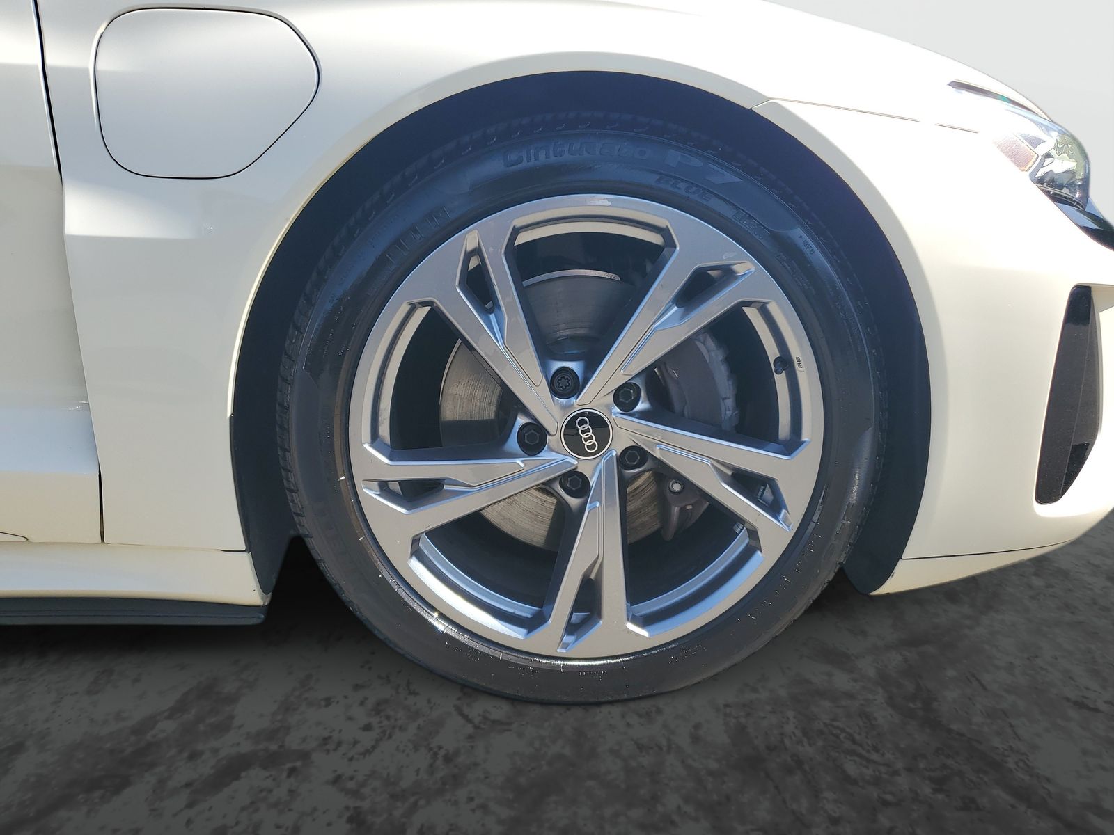 Vehicle photo