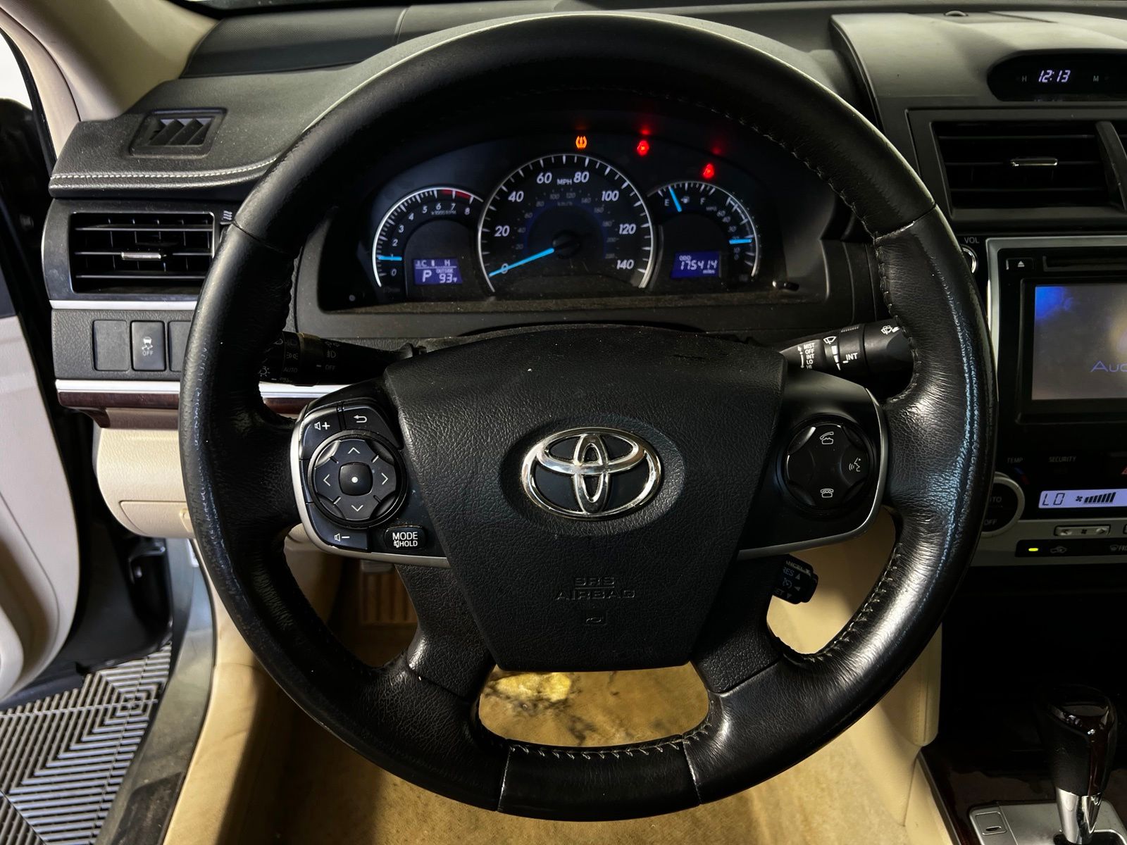 Thumbnail: 2012 Toyota Camry - 9