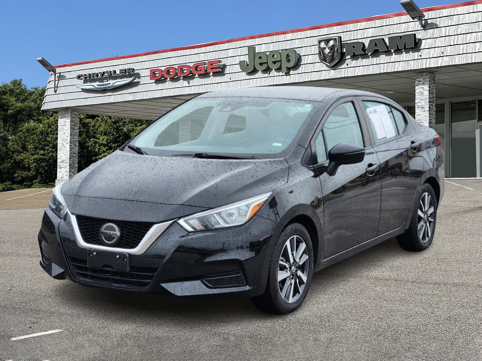 2021 Nissan Versa 1.6 SV 2