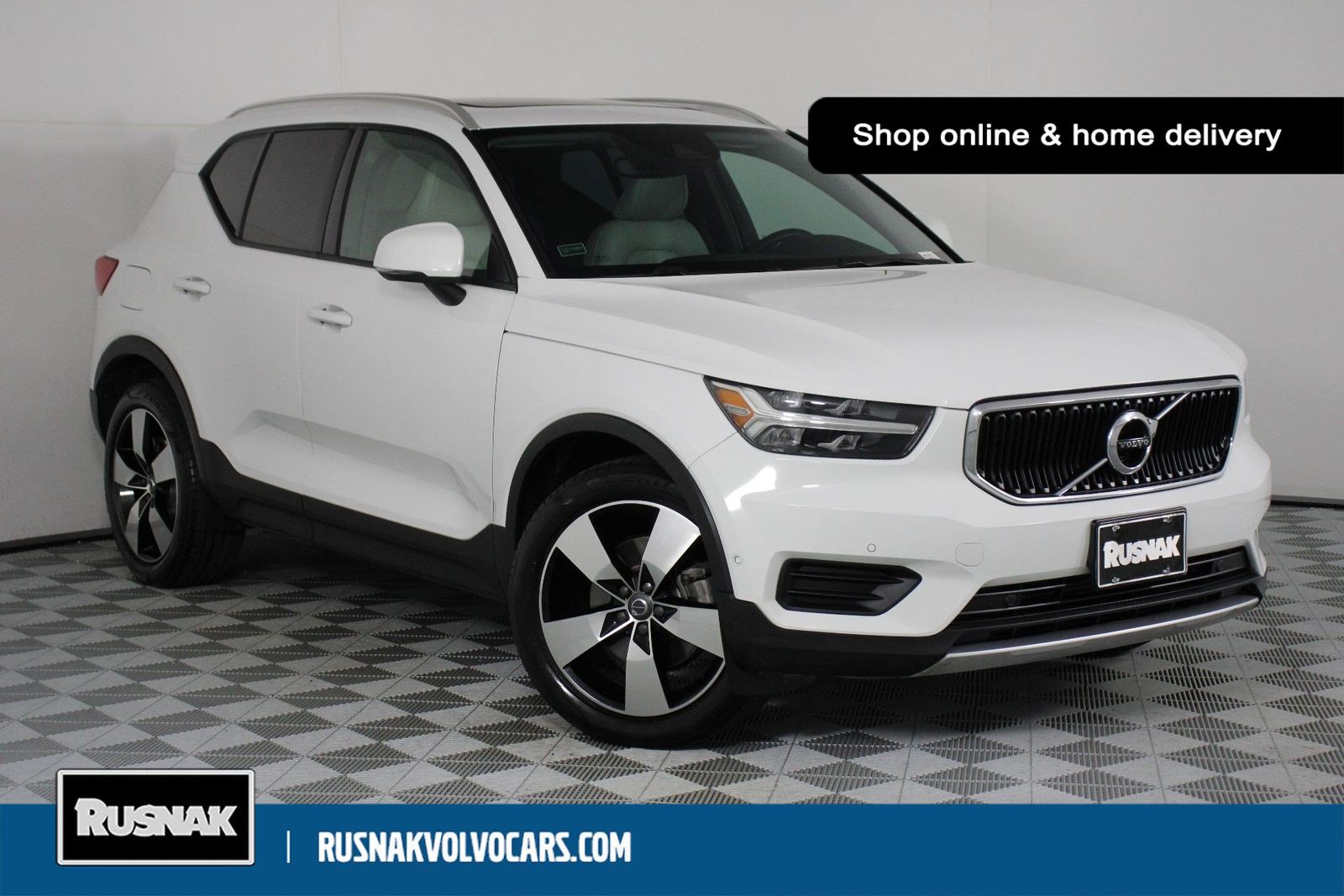 2019 Volvo XC40 T5 Momentum AWD