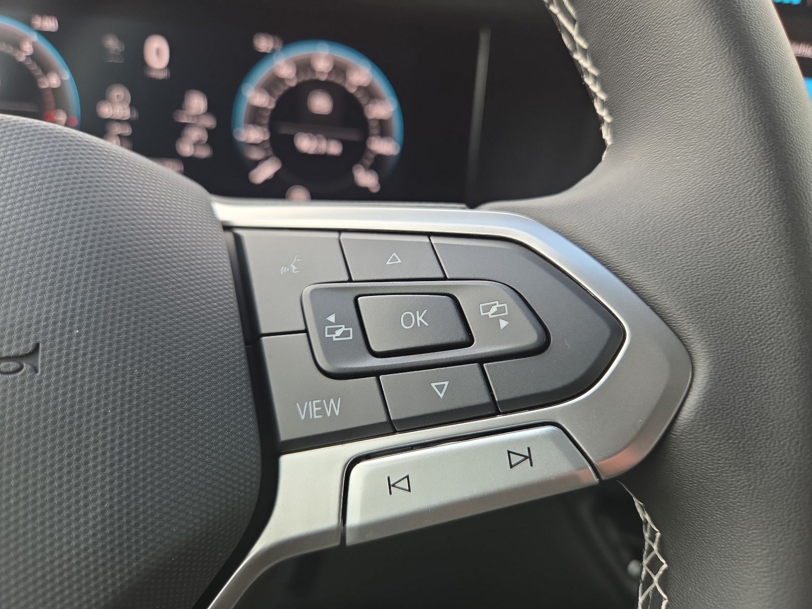 new 2026 Volkswagen Tiguan car, priced at $32,181