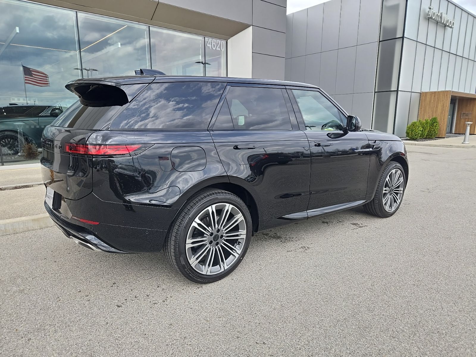 View vehicle photo 2