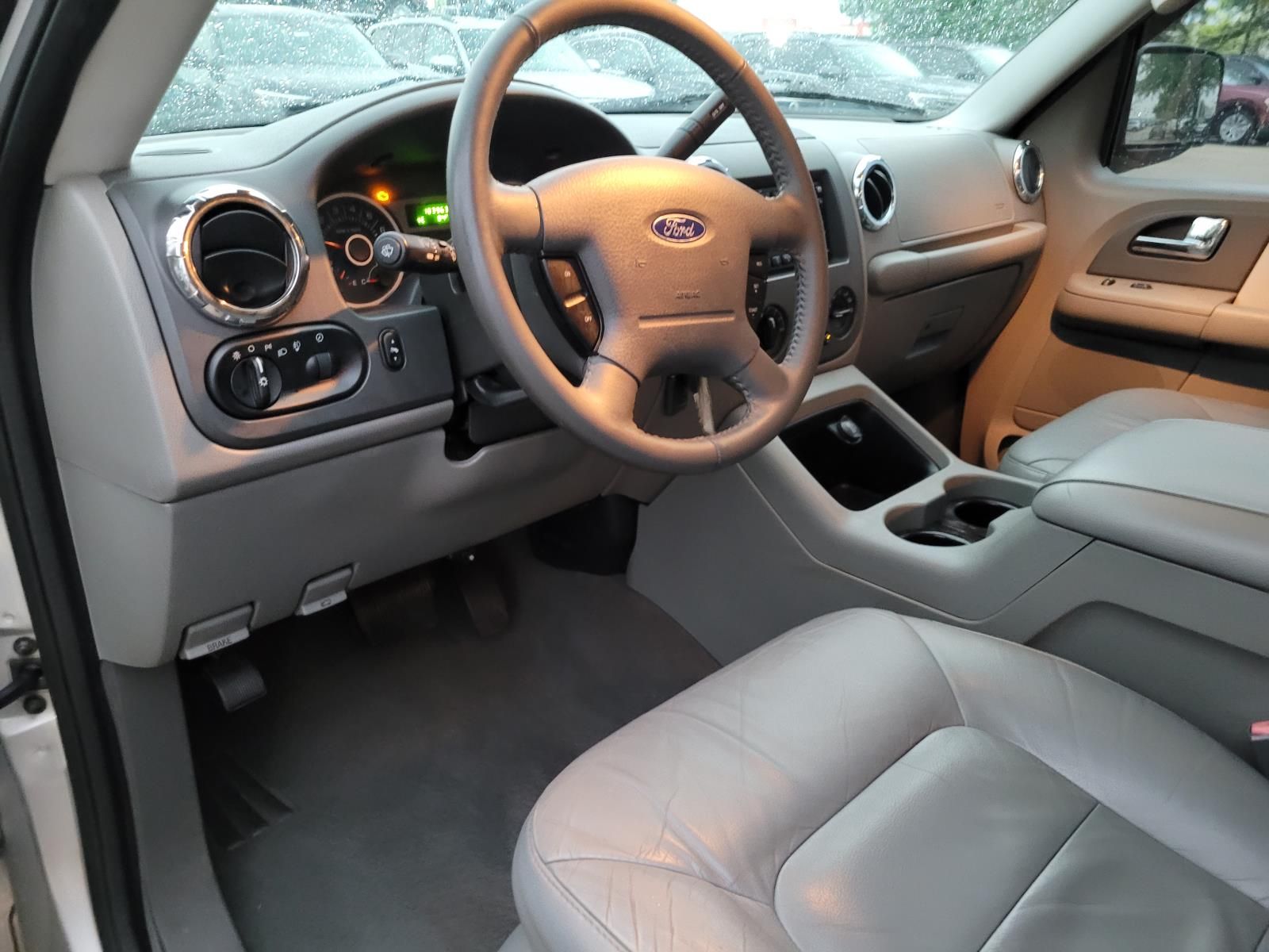 used 2005 Ford Expedition car, priced at $6,750