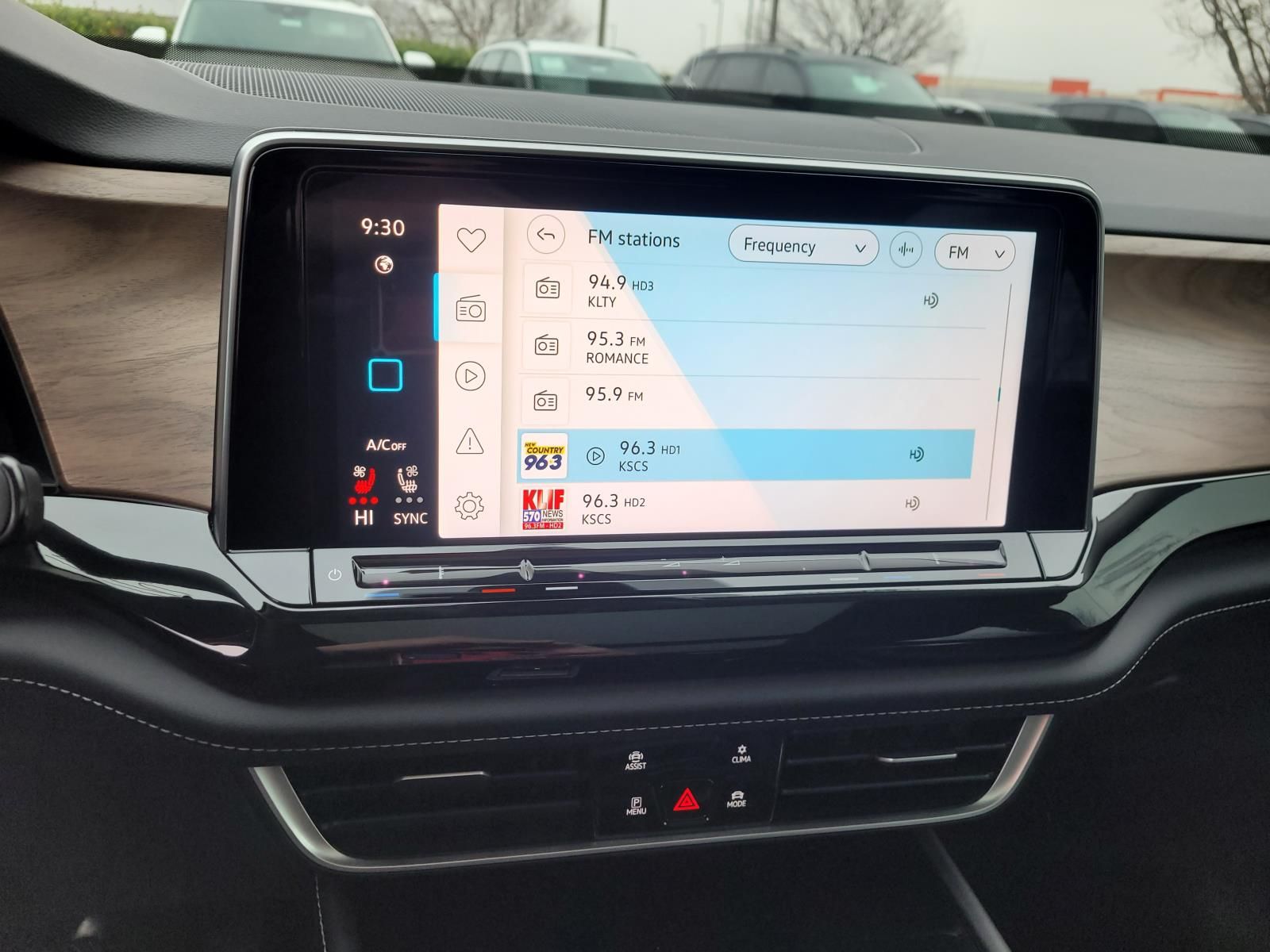 new 2026 Volkswagen Atlas car, priced at $41,399