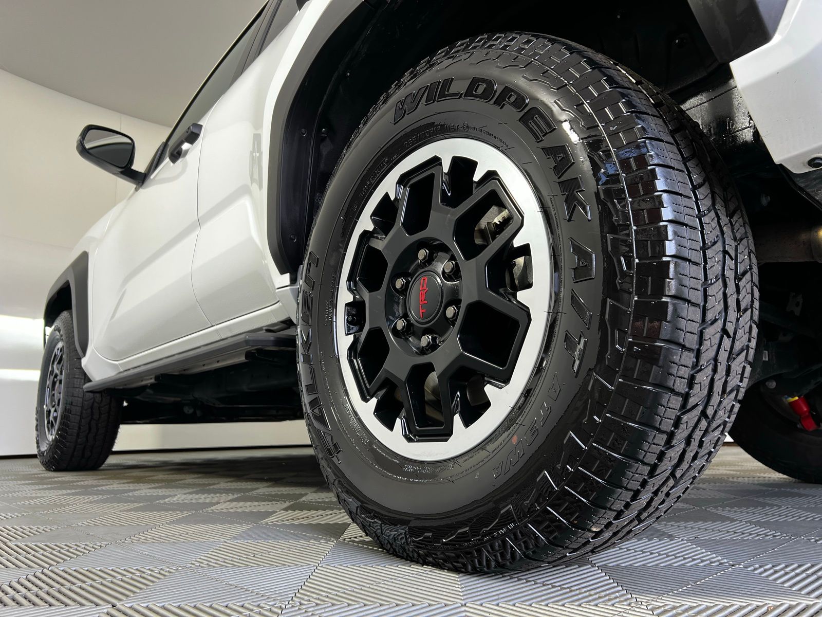 Thumbnail: 2025 Toyota 4Runner - 25