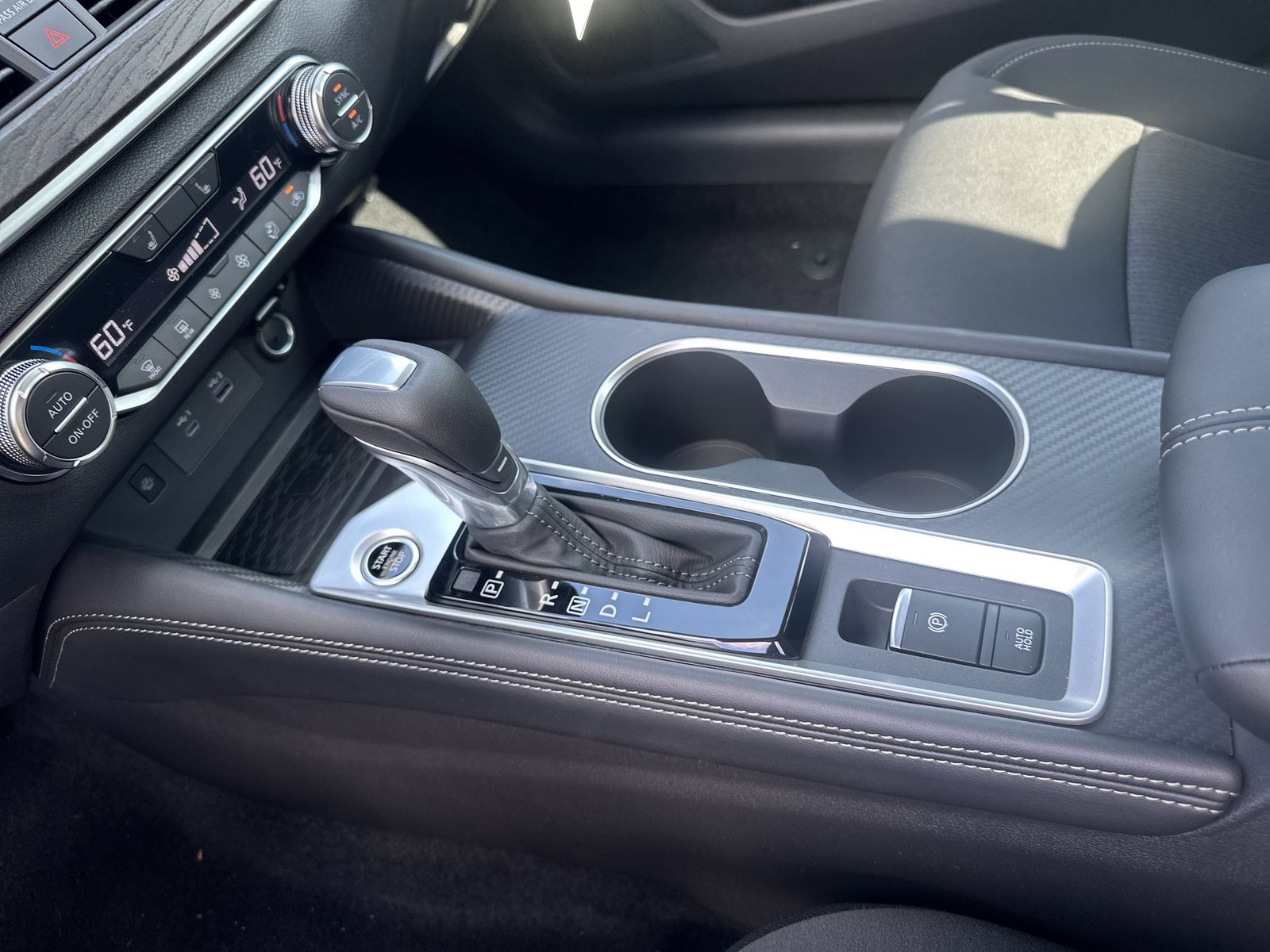 2025 Nissan Altima 2.5 SV photo 10