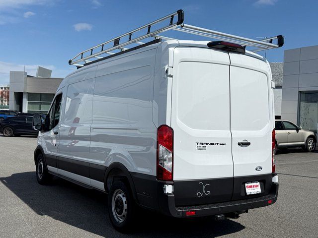 New 2026 Oxford White Ford Base image 5