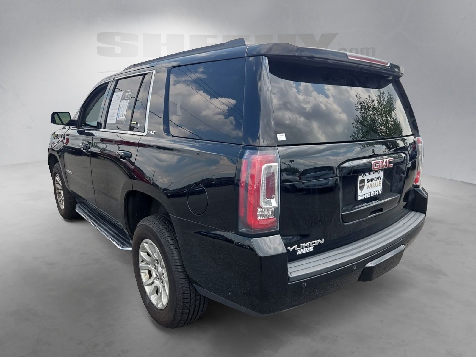 Used 2020 Black GMC SLT image 15