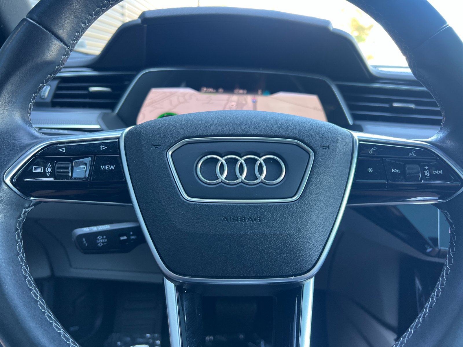 2024 Audi Q8 Sportback e-tron Prestige — full photo 24 of 29